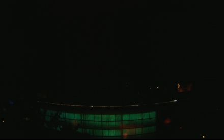 Wetter Kamera - Bild etwa 2MB.Entfernung zum hohen Haus (Exzenterhaus) 740m.Häuser hinter den Bahngleisen 150m.Das Wetter Bild wird alle 3 Minuten aktualisiert.