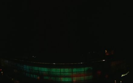 Wetter Kamera - Bild etwa 2MB.Entfernung zum hohen Haus (Exzenterhaus) 740m.Häuser hinter den Bahngleisen 150m.Das Wetter Bild wird alle 3 Minuten aktualisiert.